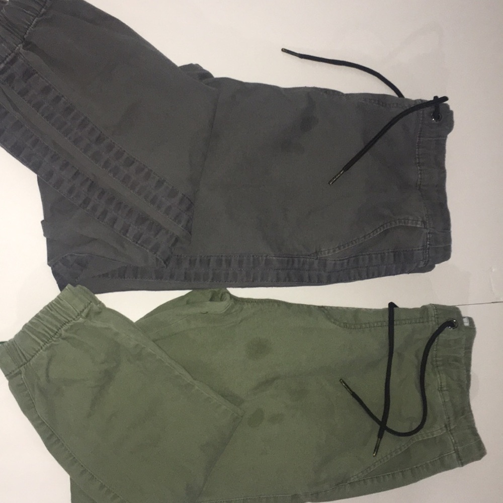 Men’s joggers in 2 pack one green one gray